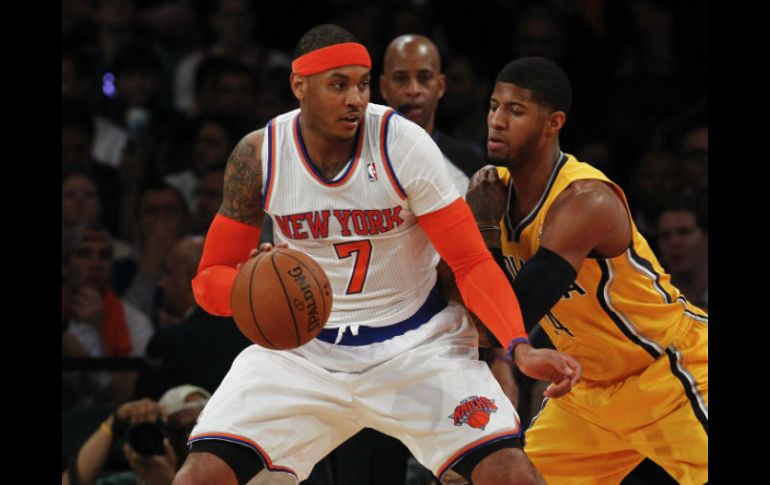 Carmelo Anthony encesta 32 puntos para los Knicks. AFP /