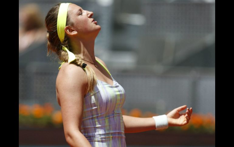 Le toma menos de dos horas a Victoria Azarenka decir adiós al Masters. EFE /