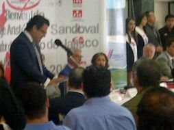 El gobernador Aristóteles Sandoval durante la firma del acuerdo.  /