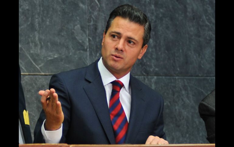 Fitch Ratings resalta que Peña Nieto ha revitalizado el impulso de las reformas estructurales. ARCHIVO /