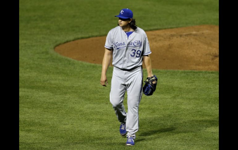 Luis Mendoza camina tras el quinto inning del partido. AP /