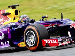 El Red Bull de Vettel marcó el paso en las primeras sesiones en Montmeló. MEXSPORT /