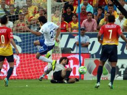 Acción del partido entre Morelia y Cruz Azul que le dio el pase a los Cementeros.  /