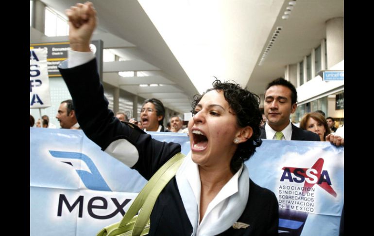 Los manifestantes terminaron su protesta luego de que la Unidad de Gobierno recibiera a una comisión. ARCHIVO /