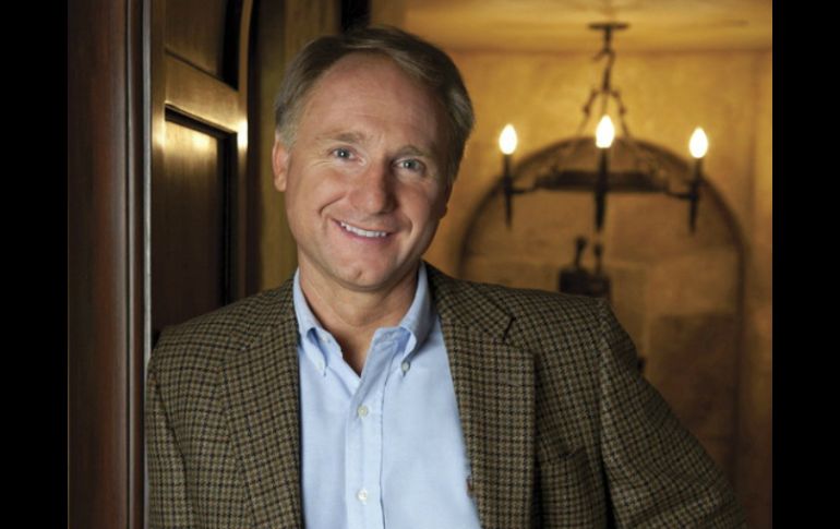 Dan Brown es experto en tejer tramas que no dejan respiro al lector. ARCHIVO /