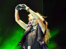 Paulina Rubio fue demandada en noviembre dl 2010 por la empresa CMG Entertainment. ARCHIVO /