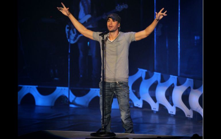 Enrique Iglesias tiene más de cuatro millones de seguidores en Twitter. ARCHIVO /