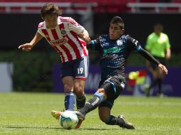 Erick Torres (izq) se hizo presente en el marcador para darle a Chivas el pase a la final. MEXSPORT /