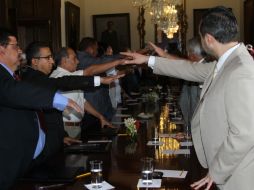 Miembros de las Juntas Especiales para la integración de la Junta Local del Estado toman protesta hoy en el Palacio de Gobierno.  /