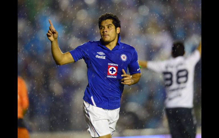 'Chuletita' Orozco fue el autor de los dos goles que le aseguraron el pase a Cruz Azul a la final. AFP /