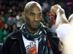 En su cuenta de Twitter, Kobe Bryant señala que la comparación es ''mezclar manzanas con naranjas''. ARCHIVO /