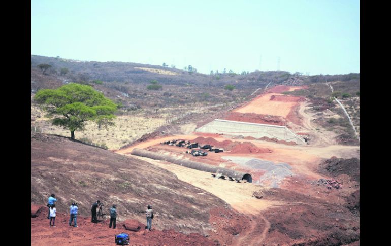 Las autoridades municipales de Tlajomulco advierten a la SCT que si no se cumplen los pasos para fauna, se volverá a clausurar la obra. EL INFORMADOR /