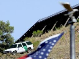 Ante el refuerzo en la seguridad fronterza, los migrantes buscan nuevas rutas para cruzar la frontera. ARCHIVO /