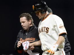 Vogelsong  se lesiona durante un partido contra los Nacionales de Washington. ARCHIVO /