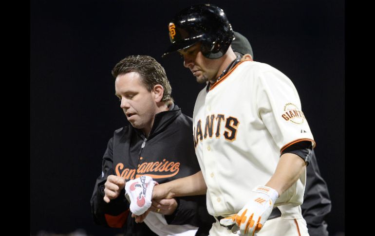 Vogelsong  se lesiona durante un partido contra los Nacionales de Washington. ARCHIVO /