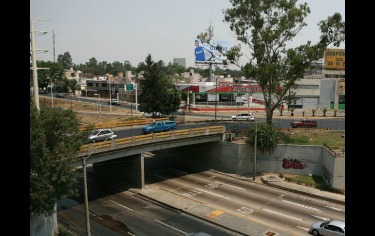 Se registra intensa carga vehicular a la altura de los Arcos del Milenio. ARCHIVO /