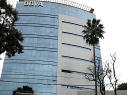 Según el BBVA Bancomer, el crecimiento del PIB supone un mejor comportamiento del mercado laboral. ARCHIVO /