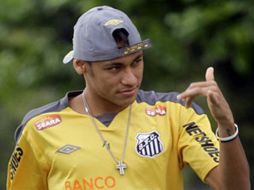 La directiva del Santos no quiere desprenderse de Neymar. AP /