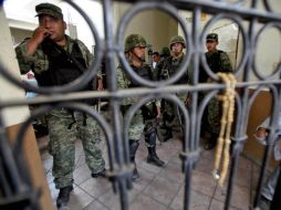 Los militares se enontraban detenidos desde la tarde de hoy en la cárcel de Buenavista Tomatlán. SUN /