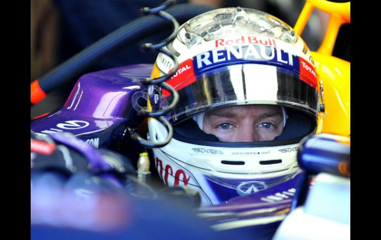 Sebastian Vettel quiere mantener el primer sitio de la clasificación de la Fórmula 1. EFE /