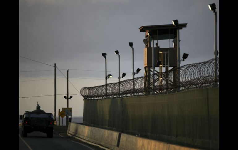 La prisión de Guantánamo, ubicada en Cuba, abre en el 2002 por órdenes de George W. Bush. AP /