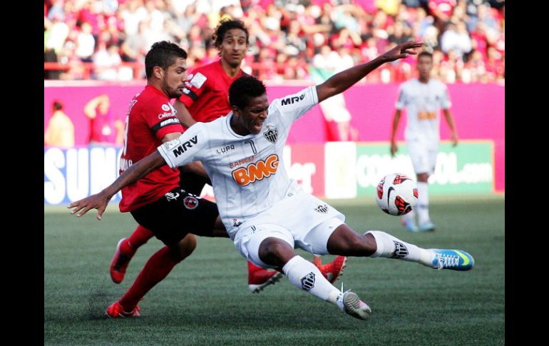 Los Xolos de Tijuana empatan 2-2 ante el Atlético Mineiro. Los mexicanos están obligados a ganar en Brasil. EFE /