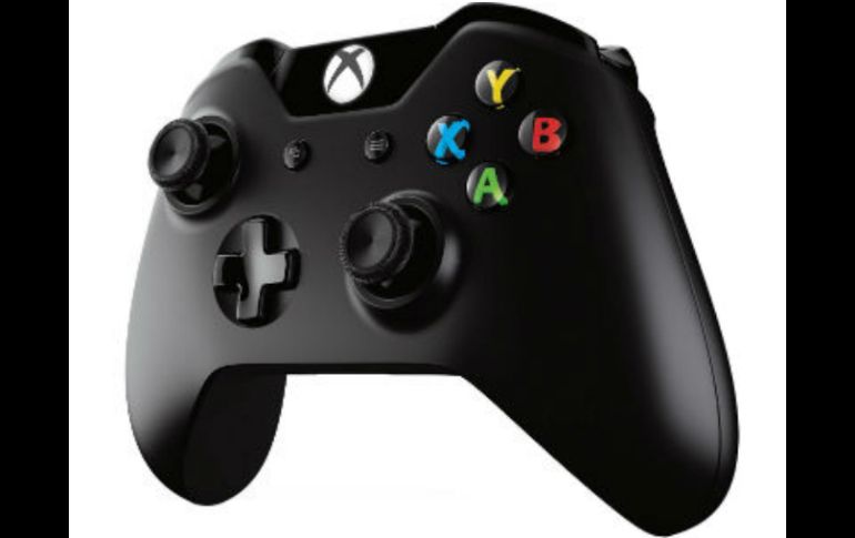 La nueva Xbox One fue creada ''desde cero'' y su aspecto recuerda al tradicional reproductor DVD. EFE /