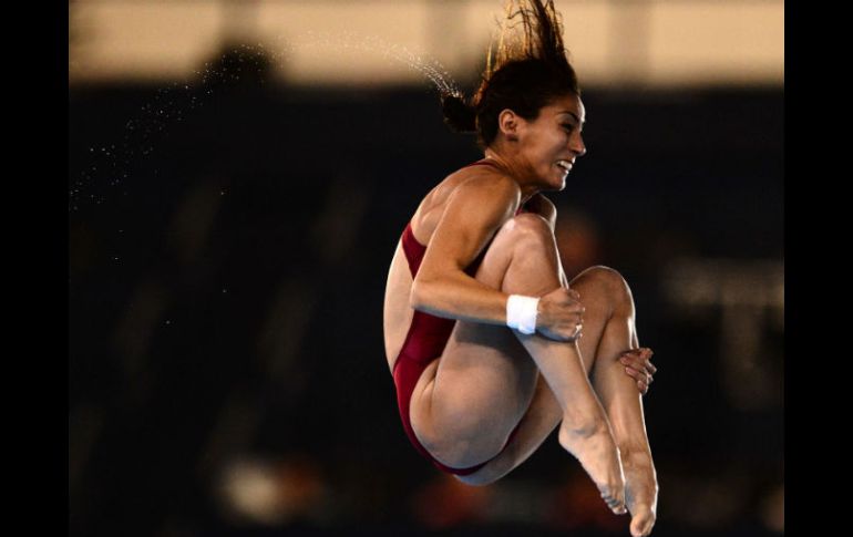 La clavadista mexicana se vuelve a subir al podio de ganadores en la prueba del Trampolín de tres metros sincronizados. ARCHIVO /