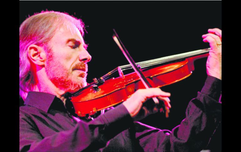 Jean-Luc Ponty ha colaborado a lo largo de su carrera con músicos como Frank Zappa, Chick Corea y Elton John. ESPECIAL /