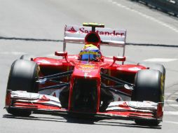 Felipe Massa sale antes de tiempo del circuito en Montecarlo. EFE /