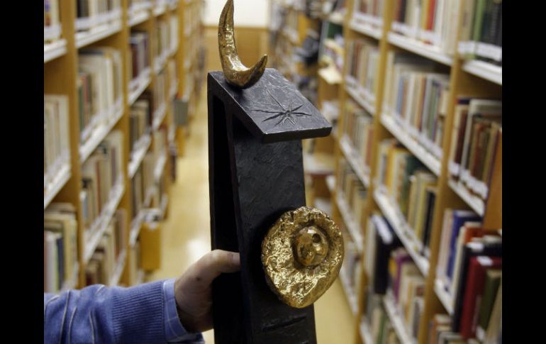 El Premio está dotado con una escultura de Joan Miró, símbolo representativo del galardón. ARCHIVO /