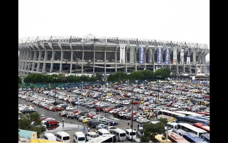 A unas horas de que dé comienzo el encuentro entre América y Cruz Azul el estadio ya luce repleto. NTX /