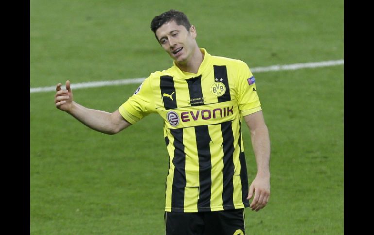 Robert Lewandowski pierde la final el fin de semana, pero podría ganar un nuevo equipo. AP /