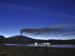 El Ejército inició la evacuación de más de dos mil personas que habitan en las cercanías del volcán Copahue, en el sur de Chile. AP /