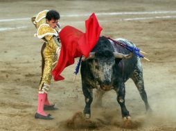 Arturo Saldívar se une a la gran actuación de Silveti en el mismo lugar. ARCHIVO /