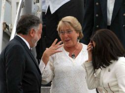 Las encuestas coinciden en que Bachelet se convertirá en la representante única de la centroizquierda y del Partido Comunista. ARCHIVO /