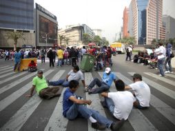 Integrantes de la CNTE se manifestaron hoy por calles capitalinas en contra de la reforma educativa. SUN /