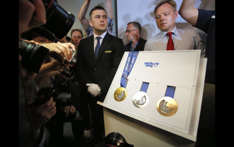 Sochi 2014 presenta un diseño novedoso en sus medallas. AP /