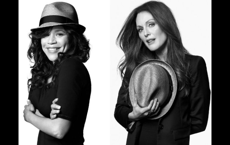 Las actrices Rosie Perez (i), y Julianne Moore (d), participan en ''Fedoras for Fairness''. AP /