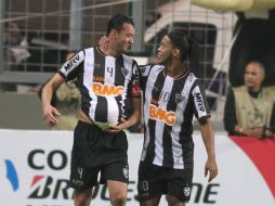 Los jugadores del Atlético Mineiro avanzan y enfrentarána al Newells en semifinales. EFE /