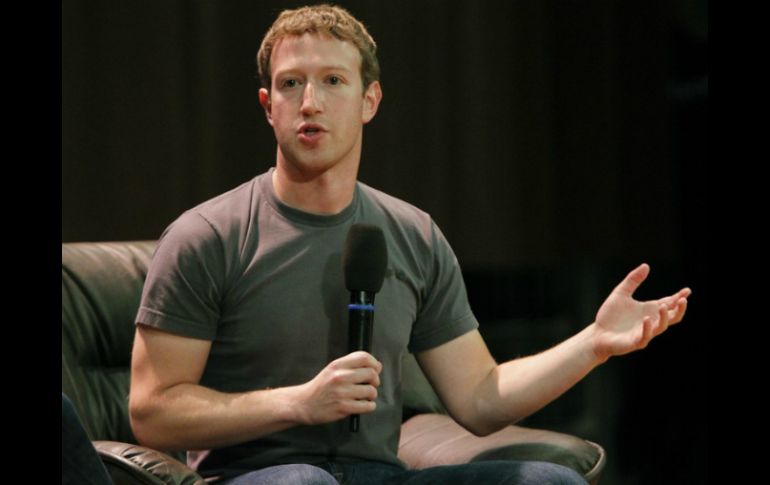 Mark Zuckerberg cuenta con el apoyo de Microsoft, LinkedIn, Google, Yahoo y Dropbox. ARCHIVO /