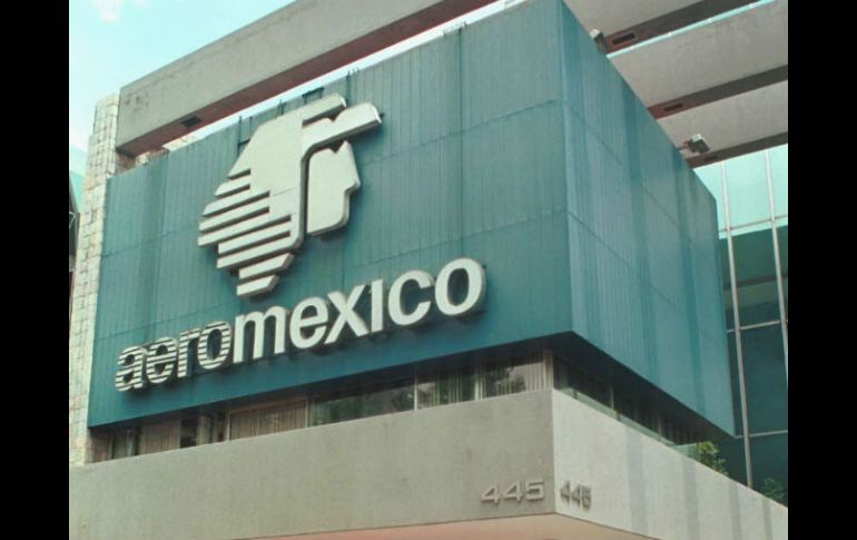 El convenio suscrito por autoridades y sobrecargos de Aeroméxico sienta las bases para elevar la productividad de la empresa. ARCHIVO /