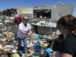 Se ha elevado el número de muertos por el impacto de varios tornados en Oklahoma, informan las autoridades. EFE /