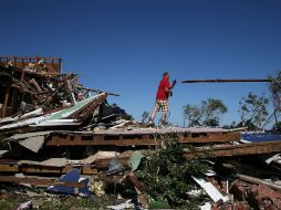 La noche del viernes, los tornados golpearon con fuerza la ciudad de Oklahoma City y sus alrededores con vientos de 145 kmh. AFP /