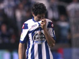 Luego de 13 torneos, Juan Carlos Valerón abandona los colores de La Coruña. EFE /