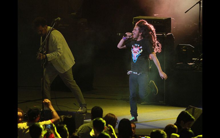 Café Tacvba fue el grupo encargado de abrir el concierto e interpretaron éxitos como  Las flores, Amor divino, Déjate caer y Eres. EL INFORMADOR /