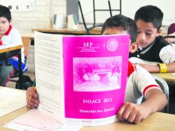 Escalonada. Alumnos de tercero a sexto de primaria culminan hoy la prueba. En secundarias se hará a partir de mañana y el jueves. ESPECIAL /