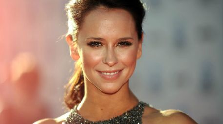 Jennifer Love Hewitt actualmente participa en la serie ''The client list''. ARCHIVO /