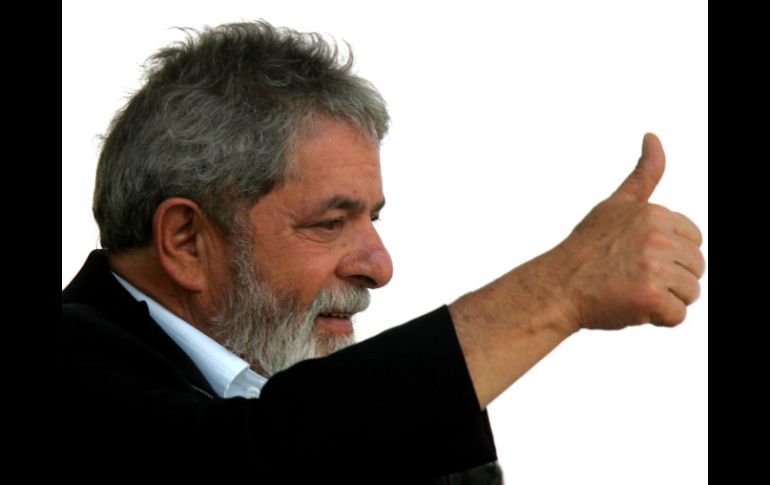 Lula llegó a Lima procedente de Colombia, donde se reunió con el presidente Juan Manuel Santos. ARCHIVO /