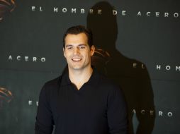 Cavill se reunió con los medios de comunicación una semana antes del estreno mundial de ''El hombre de acero''. AP /